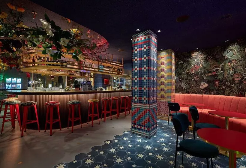 호텔 NH Collection Amsterdam Flower Market