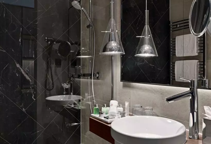 호텔 NH Collection Amsterdam Flower Market