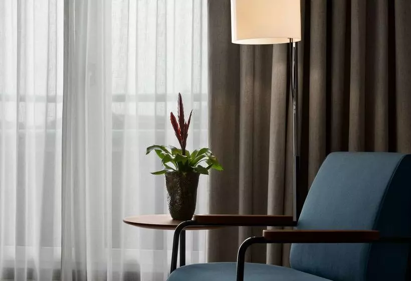 호텔 NH Collection Amsterdam Flower Market