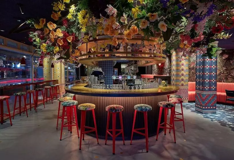 호텔 NH Collection Amsterdam Flower Market