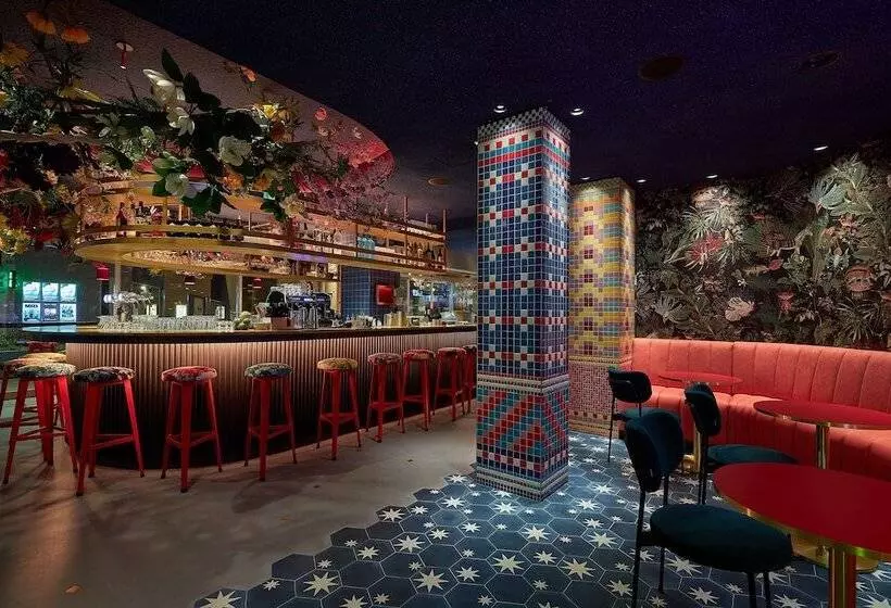 호텔 NH Collection Amsterdam Flower Market