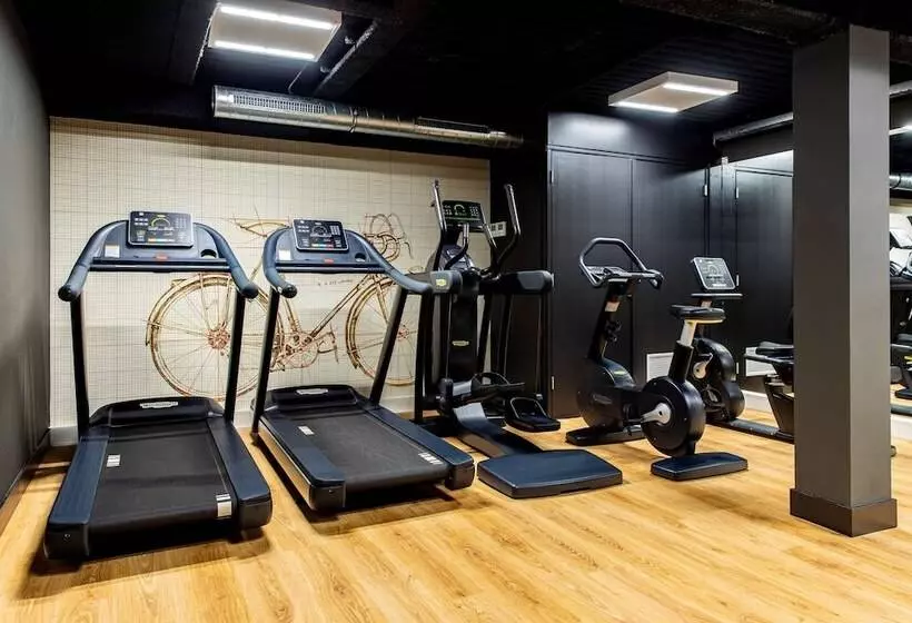 호텔 NH Collection Amsterdam Flower Market