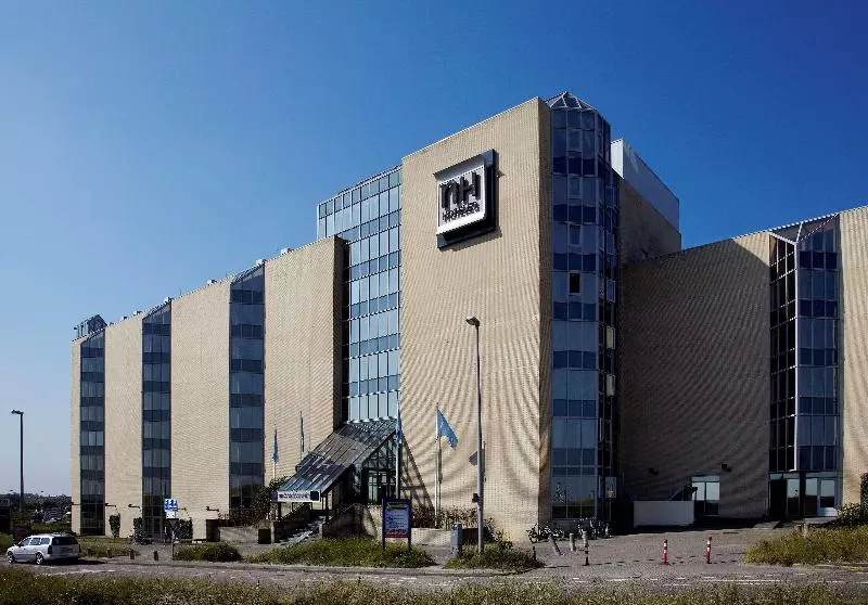 هتل NH Zandvoort