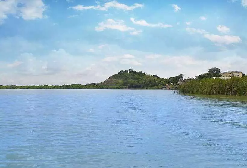 Отель Transcorp Hilton Abuja