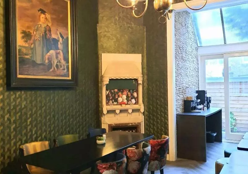 Отель Washington