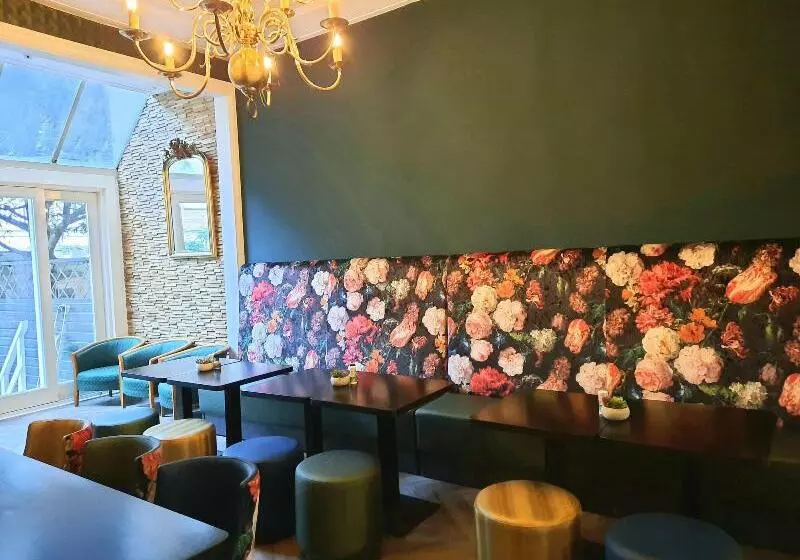 Отель Washington