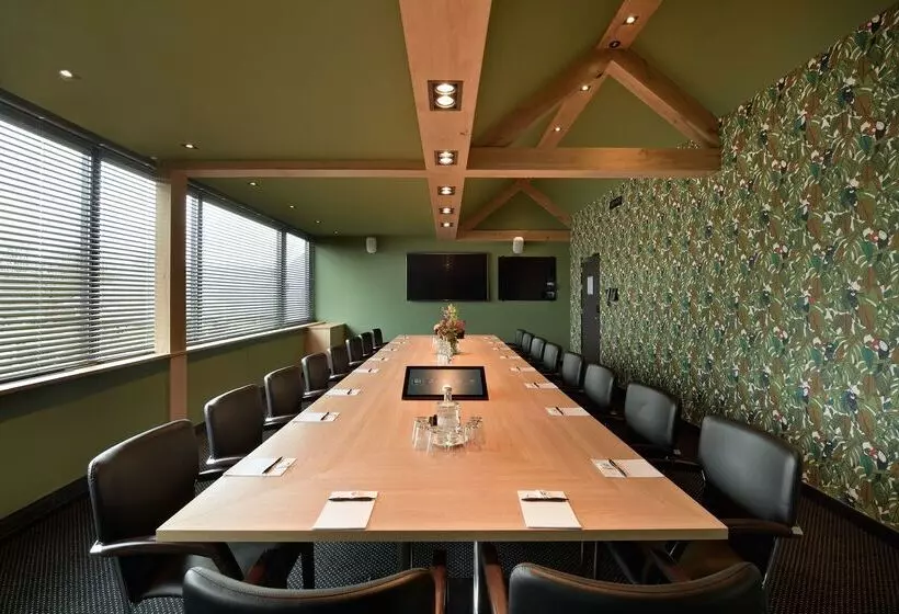 Мотель Van Der Valk Hotel Gilze Tilburg