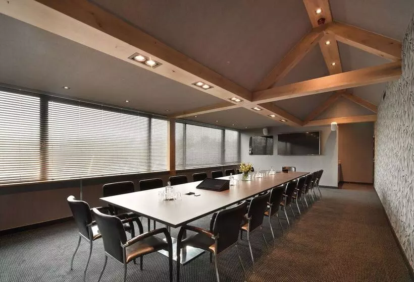 Мотель Van Der Valk Hotel Gilze Tilburg