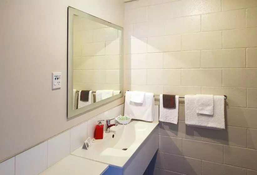 Ambassador Thermal Motel