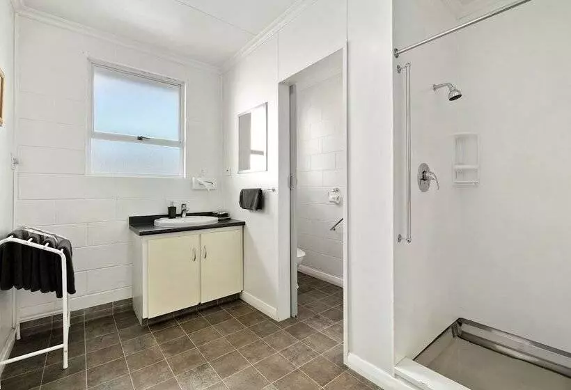 Central Gateway Motel