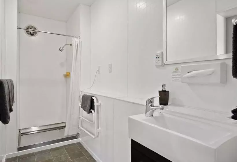 Central Gateway Motel