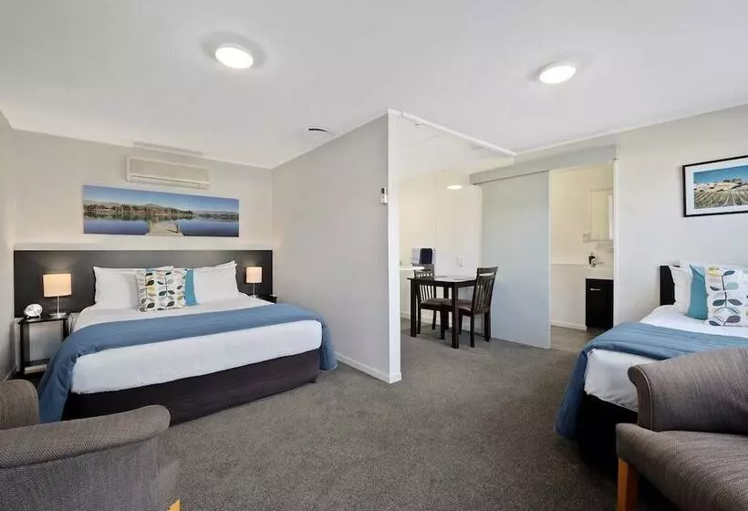 Central Gateway Motel