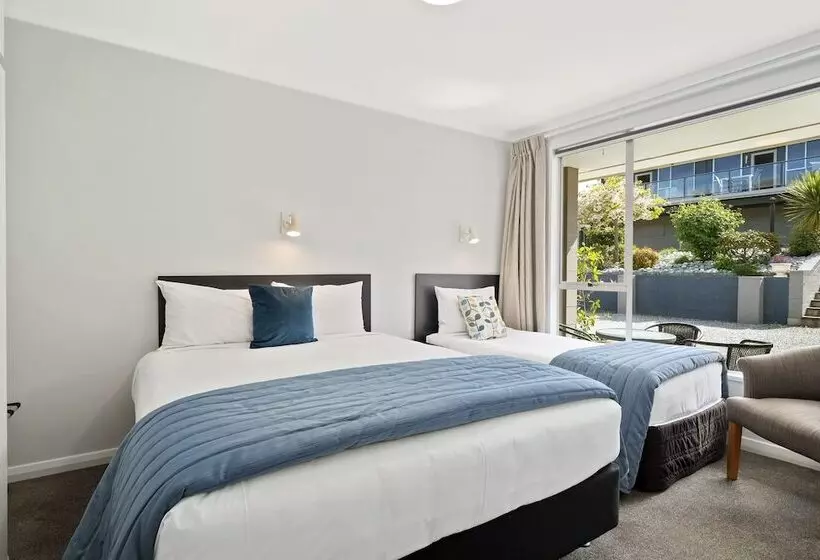 Central Gateway Motel