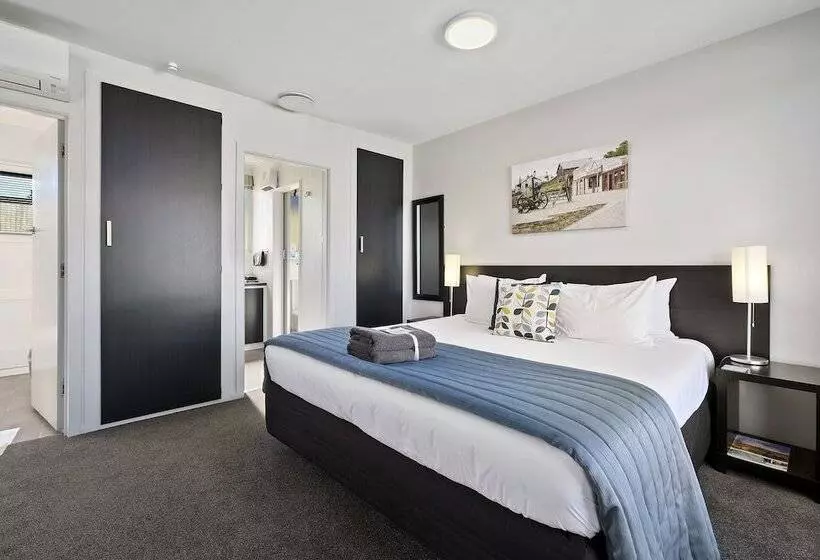 Central Gateway Motel