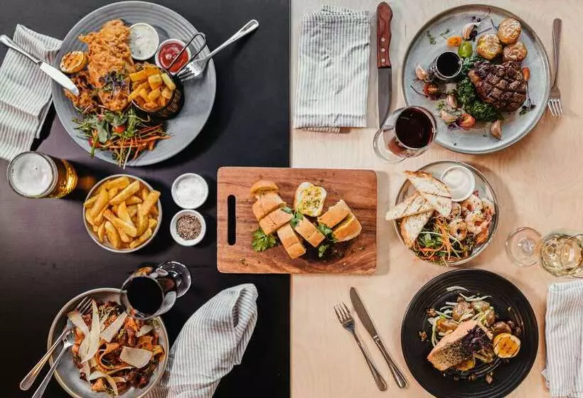 בית מלון כפרי Atura Wellington