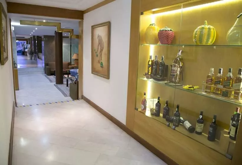 Отель Baia Cristal Beach & Spa Resort