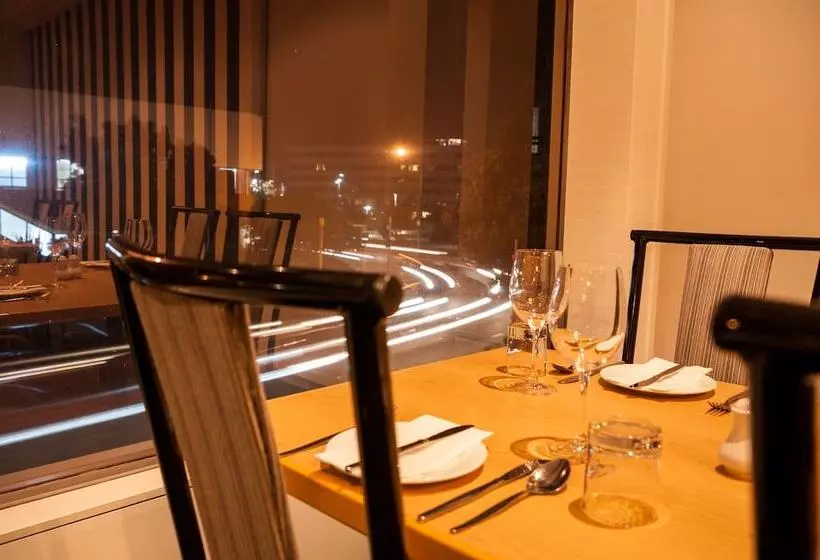 Отель Bay Plaza