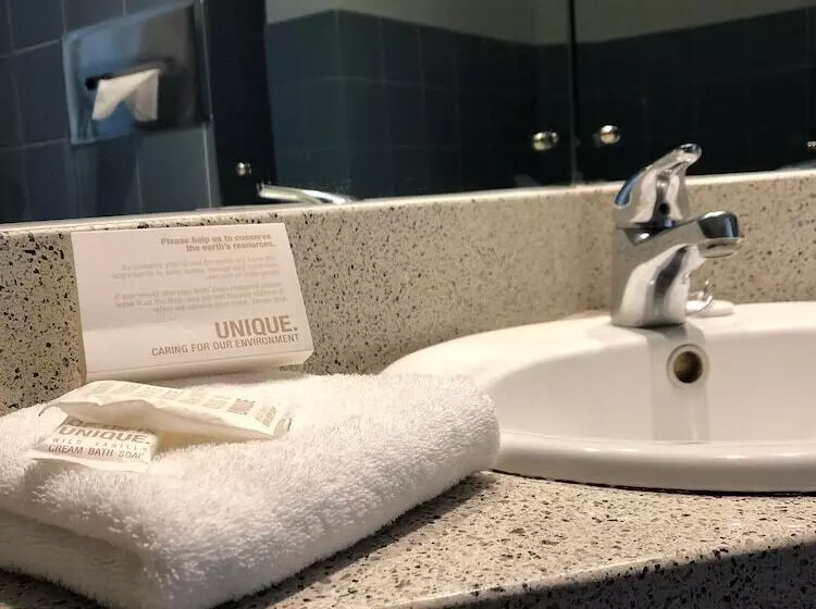 Отель Bay Plaza