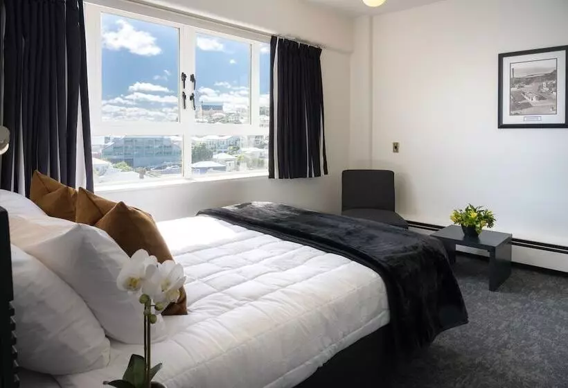 Отель Bay Plaza