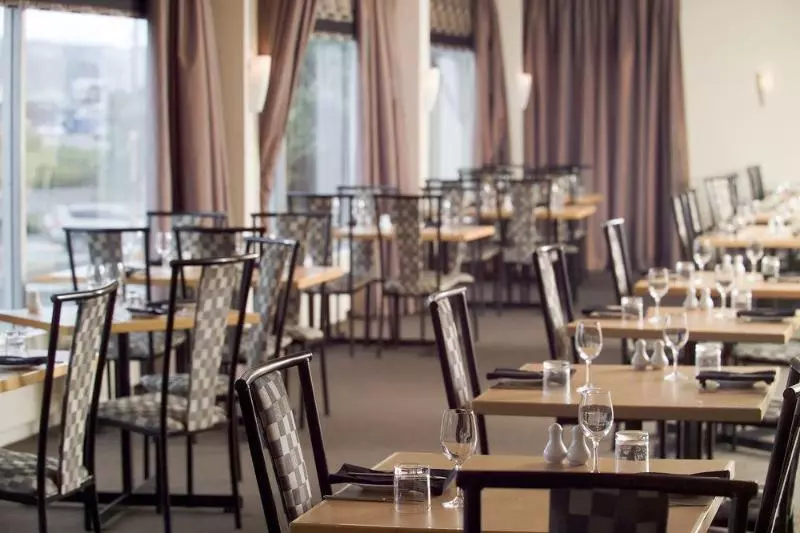 Отель Bay Plaza