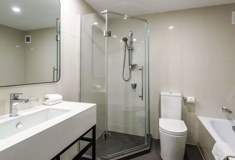 Hotel Chateau On The Park  Christchurch, A Doubletree By Hilton