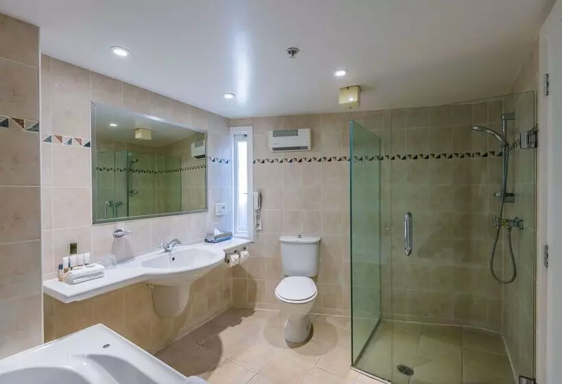 Hotel Chateau On The Park  Christchurch, A Doubletree By Hilton