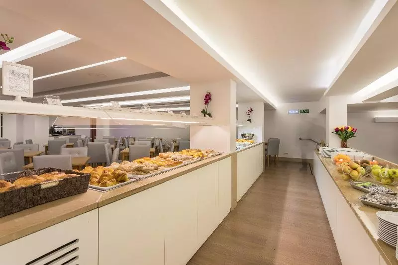 هتل Londres Estoril / Cascais