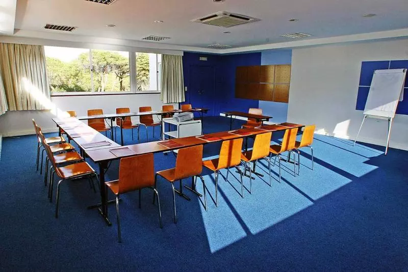 هتل Londres Estoril / Cascais