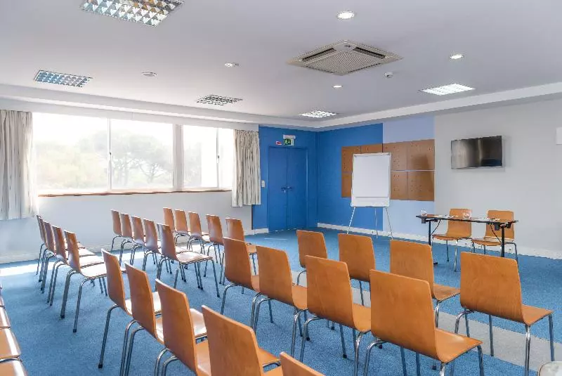 هتل Londres Estoril / Cascais