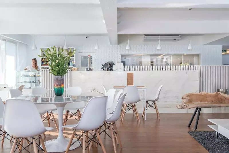 هتل Londres Estoril / Cascais