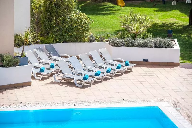 هتل Londres Estoril / Cascais