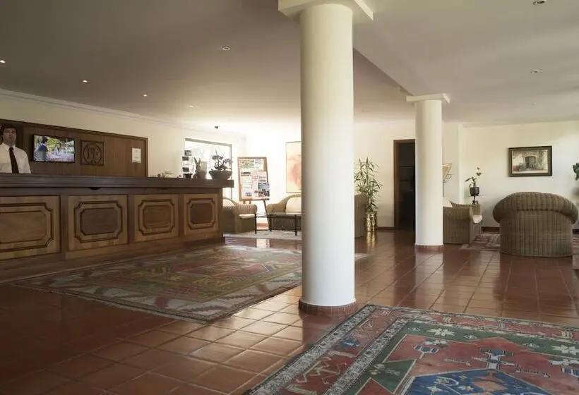 Hotelli Quinta Da Penha De Franca