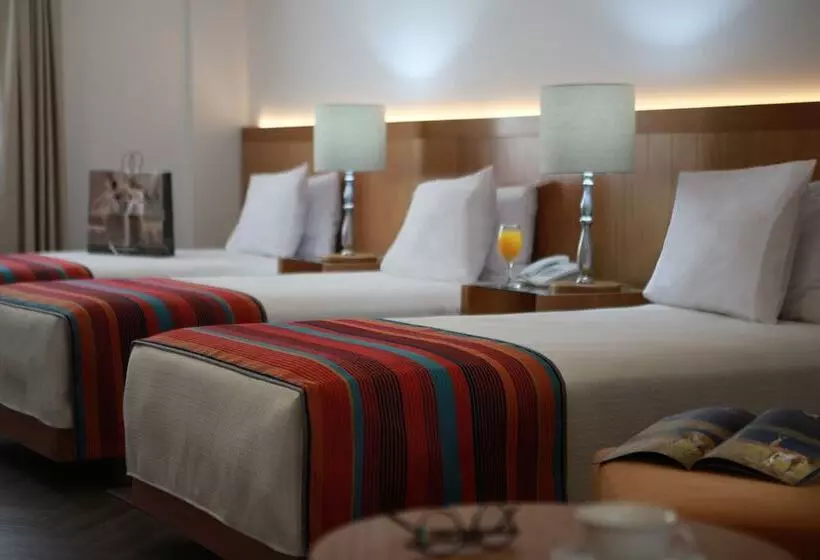 فندق San Agustin Posada Del Monasterio