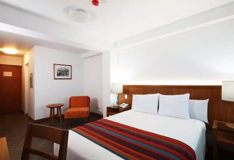 فندق San Agustin Posada Del Monasterio