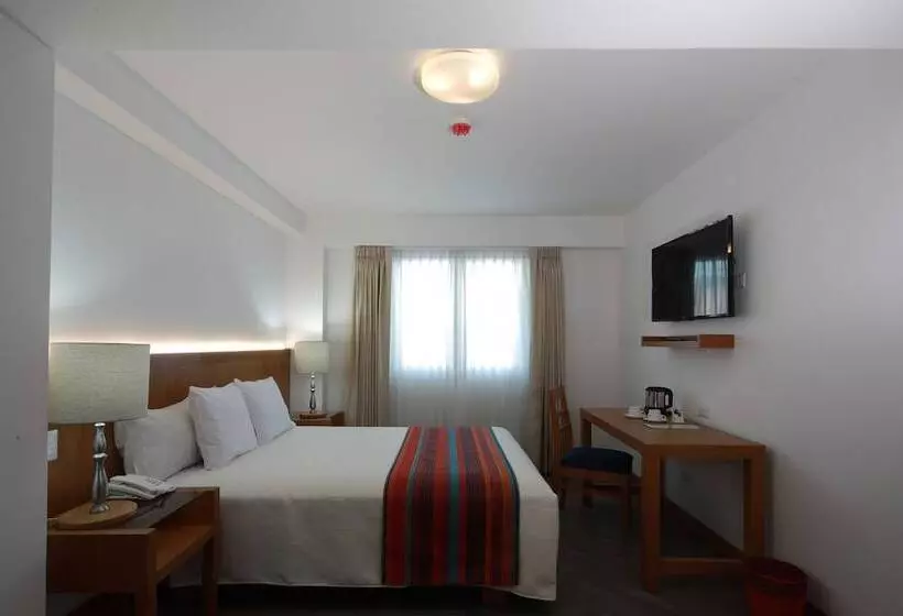 فندق San Agustin Posada Del Monasterio