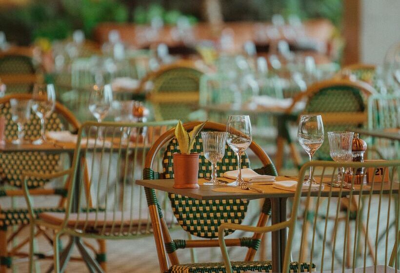 Savoy Palace, The Leading Hotels of The World Savoy Signature