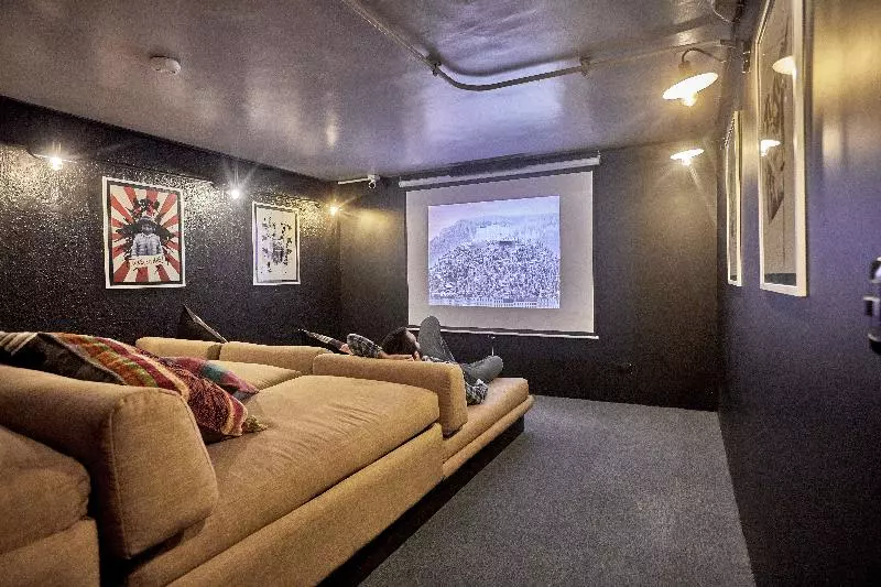 فندق Naia Miraflores Lima  Formerly Selina Miraflores Lima