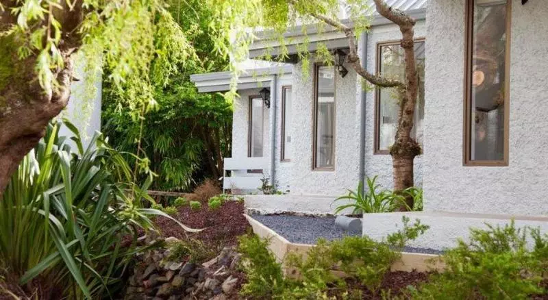 فندق على الطريق Aria on Bank