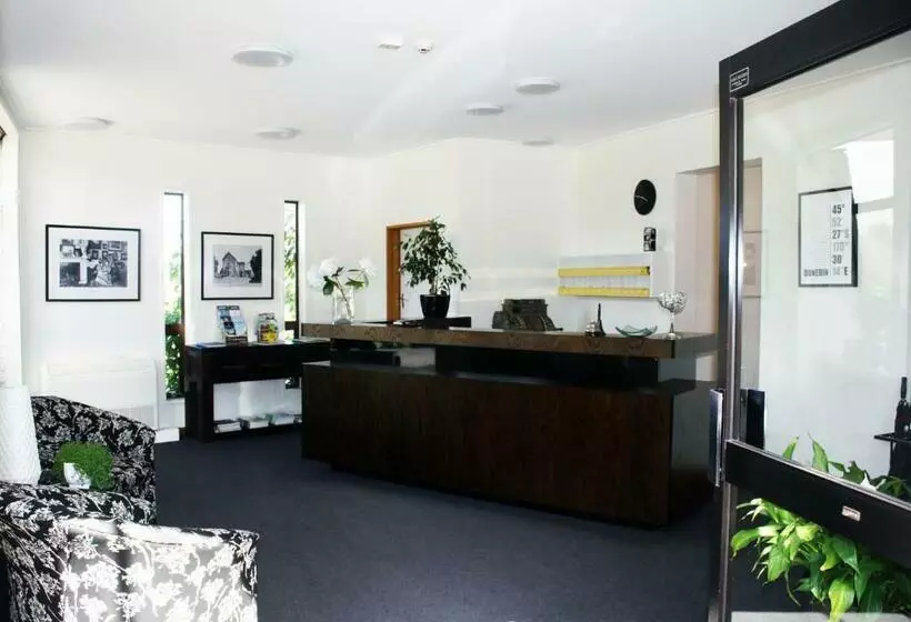 Pacific Park Motel And Conference Centre