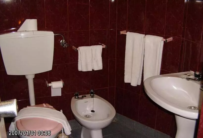 住所  Olhos Pretos