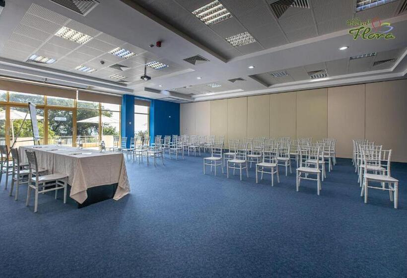 בית מלון כפרי Flora