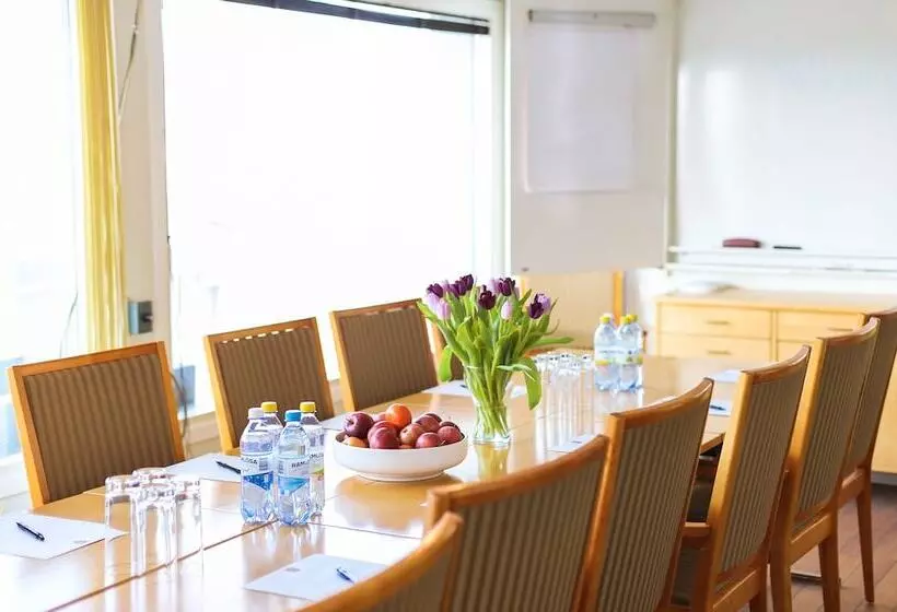 בית מלון כפרי Kärnan