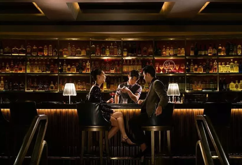 هتل Conrad Singapore Orchard