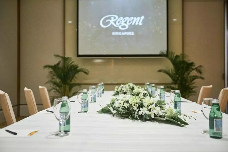 هتل Conrad Singapore Orchard