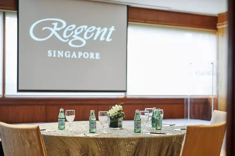 هتل Conrad Singapore Orchard