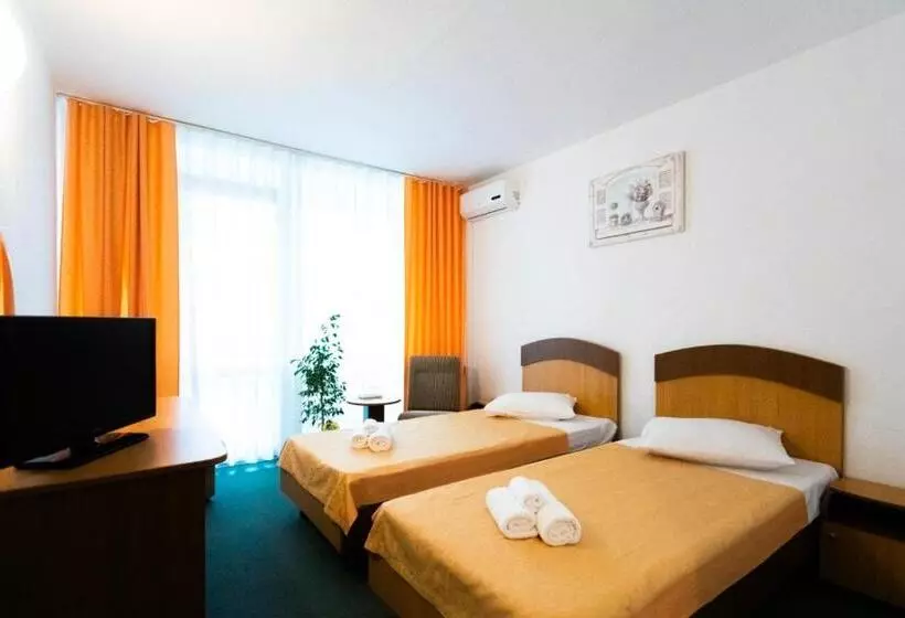 فندق Siret Saturn