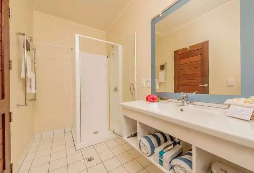 هتل Sunset Resort