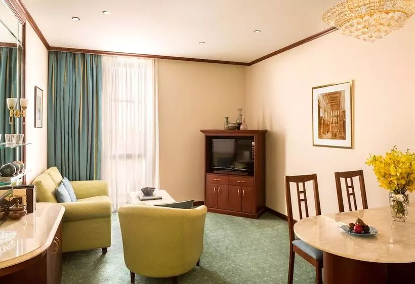 Отель Al Khozama