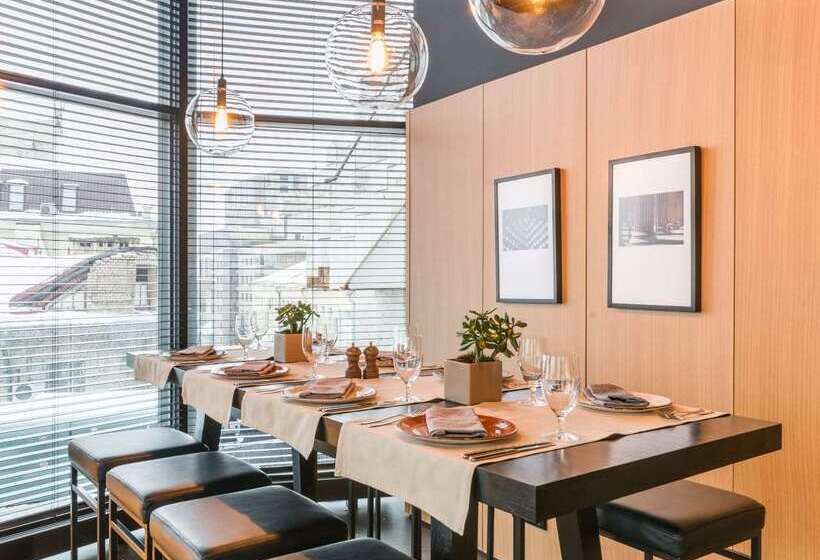 Azimut Hotel Smolenskaya Moscow