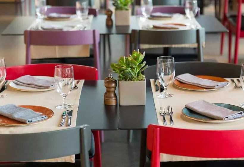 Azimut Hotel Smolenskaya Moscow